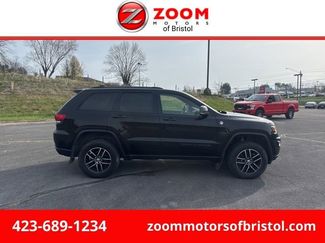 Used 2017 Jeep Grand Cherokee Trailhawk w/ Trailhawk Luxury Group video 1