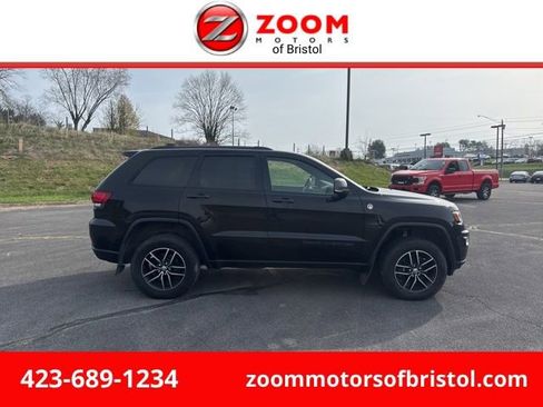 Used 2017 Jeep Grand Cherokee Trailhawk w/ Trailhawk Luxury Group image 1
