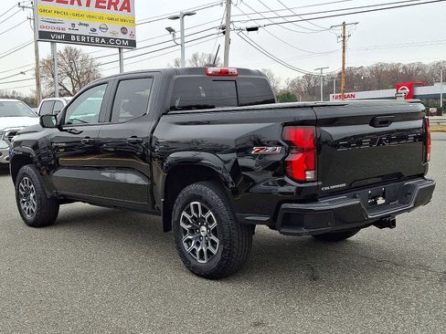 Used 2024 Chevrolet Colorado Z71 w/ Z71 Convenience Package 2 image 4