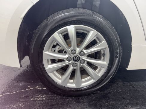 Used 2023 Toyota Corolla LE w/ LE Convenience Package image 8