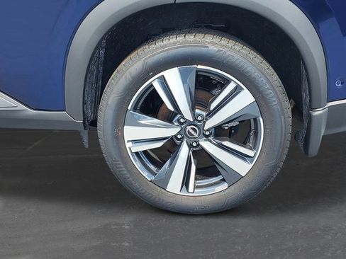 New 2025 Nissan Rogue SL image 7