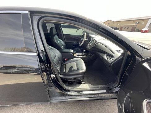 Used 2017 Chevrolet Malibu Premier w/ Premier Sun and Wheel Package FWD image 29