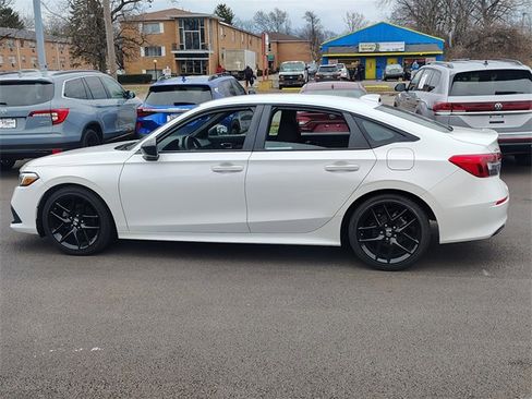 Used 2023 Honda Civic Sport image 5