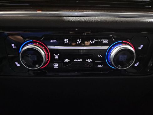 Certified 2023 GMC Sierra 1500 Elevation image 25