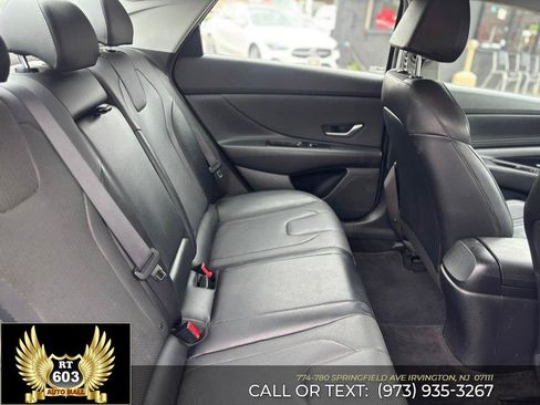 Used 2021 Hyundai Elantra Limited FWD image 14