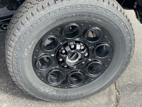 New 2026 Ford F250 Lariat w/ Black Appearance Package image 28