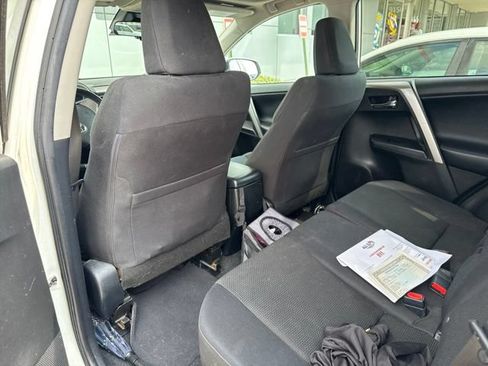 Used 2018 Toyota RAV4 XLE w/ Plus Extra Value Package FWD image 23