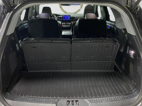 Used 2021 Ford Explorer Limited image 9