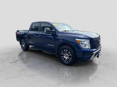 Certified 2024 Nissan Titan SV w/ SV Convenience Package AWD/4WD image 9