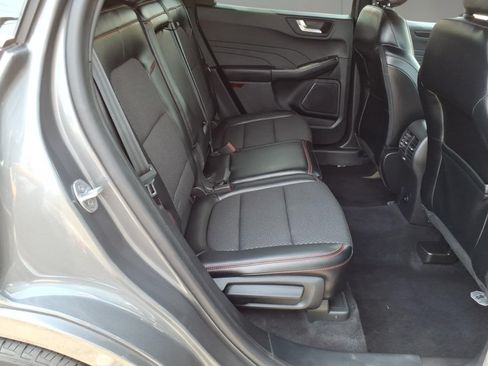 Used 2023 Ford Escape ST-Line w/ Tech Pack #1 AWD/4WD image 9