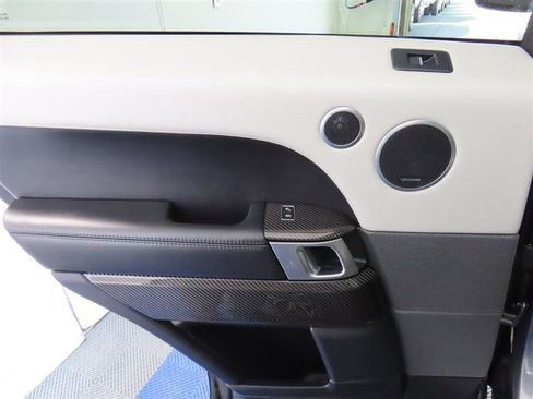 Used 2017 Land Rover Range Rover Sport SVR image 34