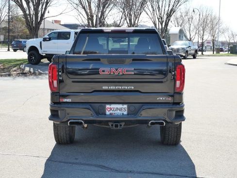 Used 2020 GMC Sierra 1500 AT4 w/ AT4 Premium Package AWD/4WD image 10