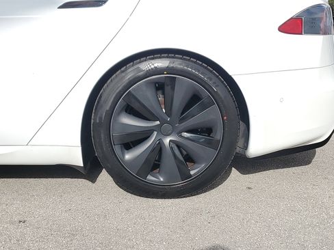 Used 2021 Tesla Model S Long Range image 29