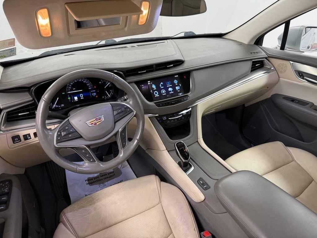 Used 2019 Cadillac XT5 Premium Luxury FWD image 9