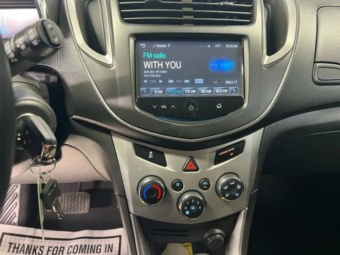 Used 2016 Chevrolet Trax LT w/ LT Convenience Package image 10