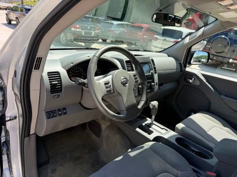 Used 2018 Nissan Frontier SV AWD/4WD image 27