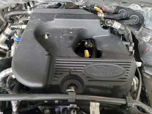 Used 2020 Ford Explorer XLT w/ Equipment Group 202A image 30