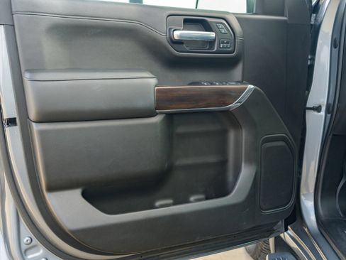 Used 2022 GMC Sierra 1500 SLT AWD/4WD image 21