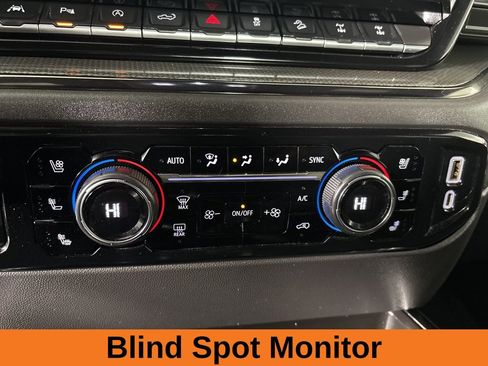 Used 2022 Chevrolet Silverado 1500 ZR2 image 19