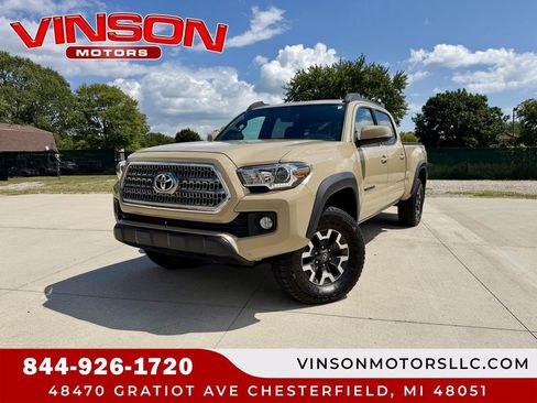 Used 2016 Toyota Tacoma TRD Off-Road w/ Premium & Technology Package AWD/4WD image 1