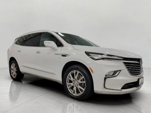 Used 2023 Buick Enclave Essence w/ Experience Buick Package image 1
