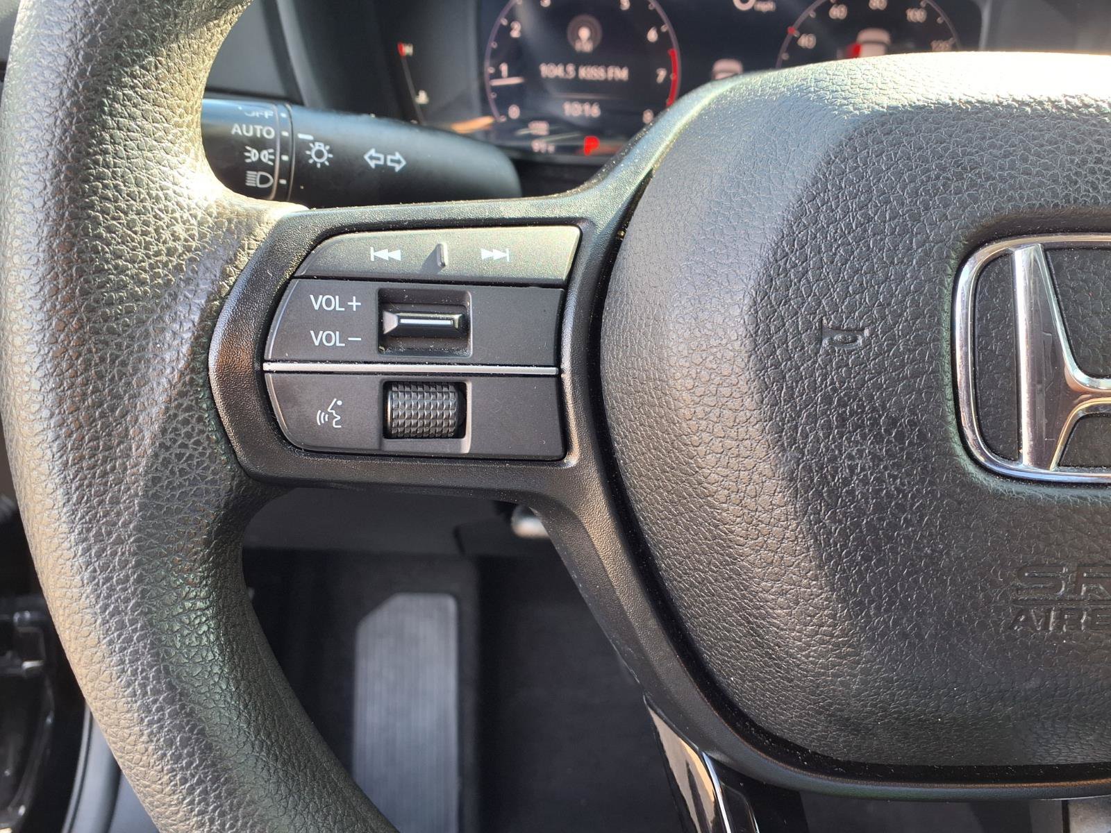 Certified 2023 Honda Accord EX image 18