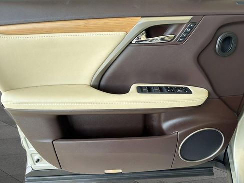 Certified 2020 Lexus RX 350L FWD w/ Premium Package image 8