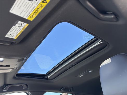 Used 2022 MAZDA CX-5 Signature image 11