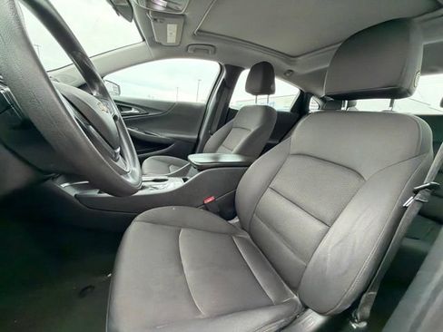 Used 2021 Chevrolet Malibu LT FWD image 9