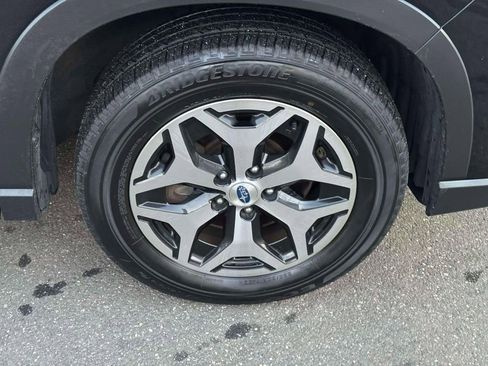 Used 2020 Subaru Forester Premium image 9