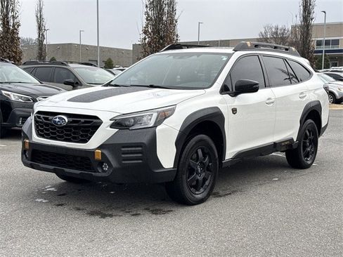 Used 2023 Subaru Outback Wilderness image 13