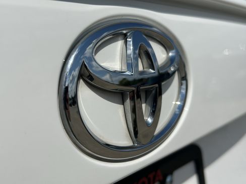 Certified 2025 Toyota RAV4 XLE FWD image 7