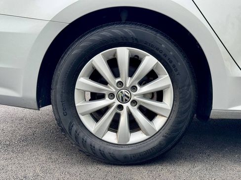 Used 2015 Volkswagen Passat 1.8T Wolfsburg Edition FWD image 19
