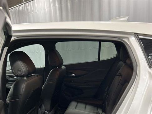 New 2025 Buick Envista Avenir image 15