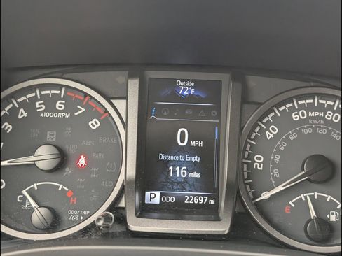 Used 2023 Toyota Tacoma TRD Sport w/ Advanced Technology Package AWD/4WD image 9