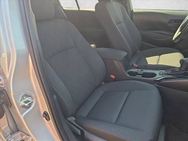 Used 2025 Toyota Corolla LE FWD image 19