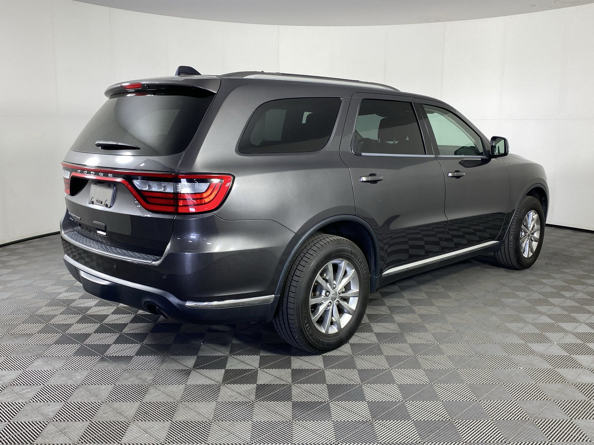 Used 2017 Dodge Durango SXT w/ Quick Order Package 23B AWD/4WD image 5