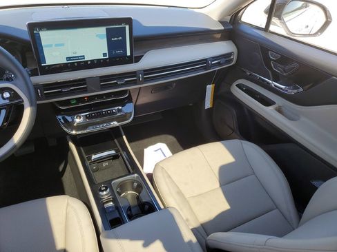 New 2026 Lincoln Corsair Grand Touring AWD/4WD image 16