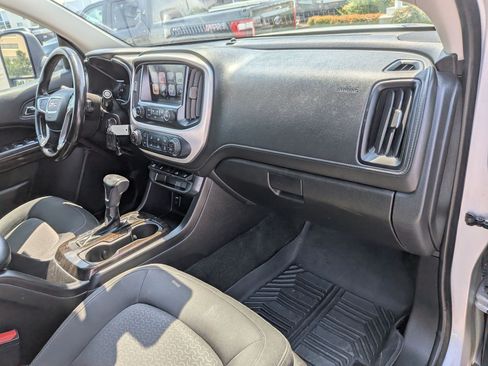 Used 2017 GMC Canyon SLE w/ SLE Convenience Package AWD/4WD image 32