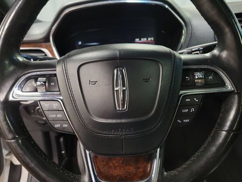 Used 2017 Lincoln Continental Reserve AWD/4WD image 24