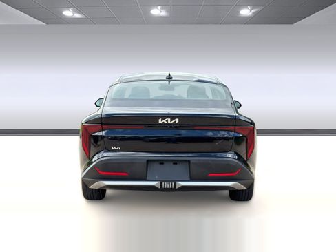 Used 2025 Kia K4 LXS FWD image 10
