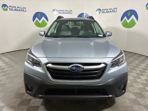 Used 2022 Subaru Outback Premium image 2