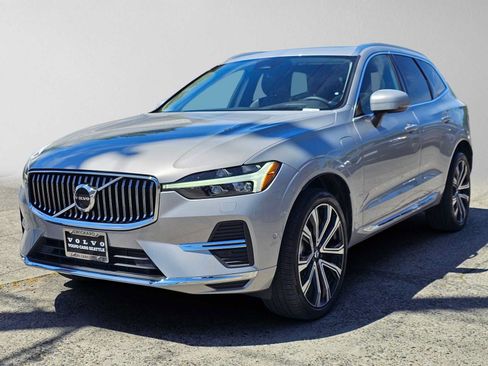 Certified 2023 Volvo XC60 T8 Ultimate AWD/4WD image 7