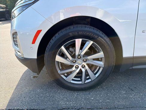 Used 2023 Chevrolet Equinox Premier image 29