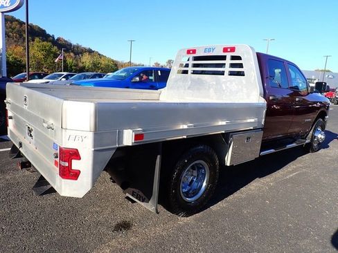 Used 2020 RAM 3500 Tradesman w/ Chrome Appearance Group image 10