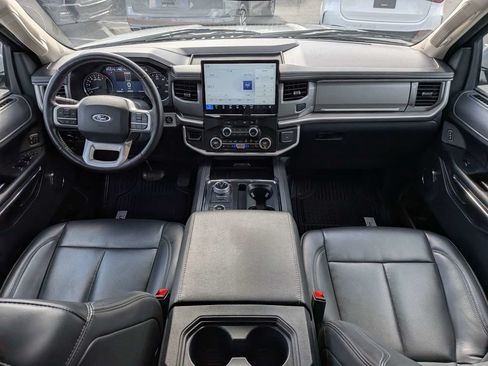 Used 2024 Ford Expedition XLT AWD/4WD image 13