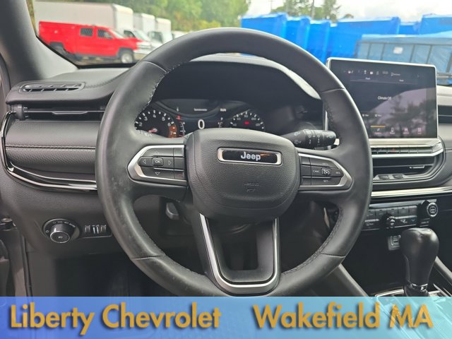 Used 2023 Jeep Compass Latitude w/ Sun and Sound Group AWD/4WD image 19