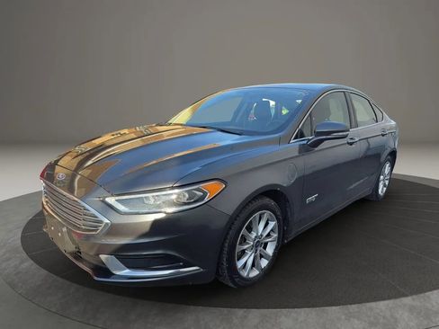 Used 2018 Ford Fusion Energi SE image 1