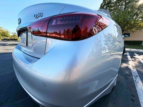 Used 2018 INFINITI Q50 Luxe w/ Sensory Package (Luxe) RWD image 12