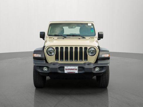 Used 2022 Jeep Wrangler Unlimited Sport AWD/4WD image 2